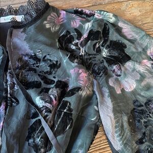 MAGRO black and lavender velvet burnt out long sleeve midi dress EUC size XS/S